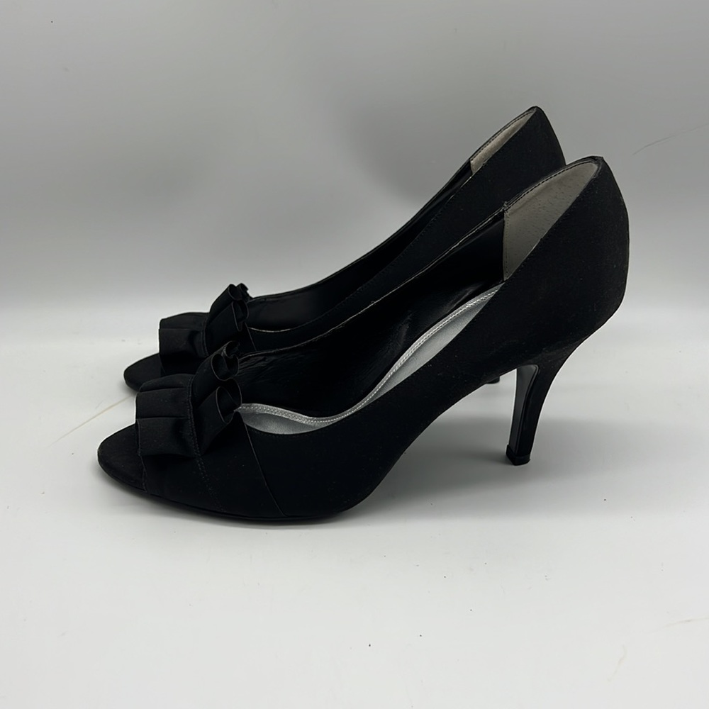 Apt. 9 Open Toe Ruffle Heels - Picture 4 of 8